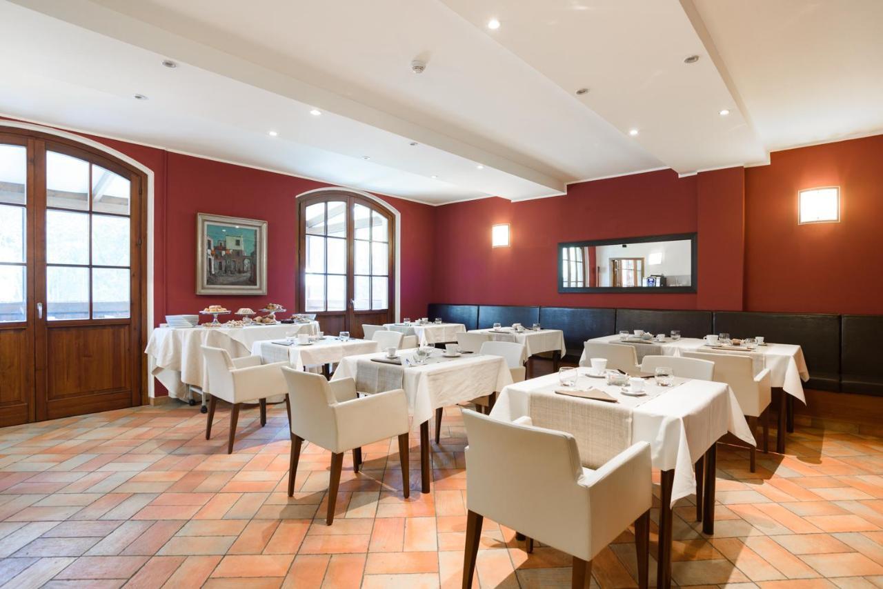 Country Hotel Castelbarco Vaprio dʼAdda Extérieur photo